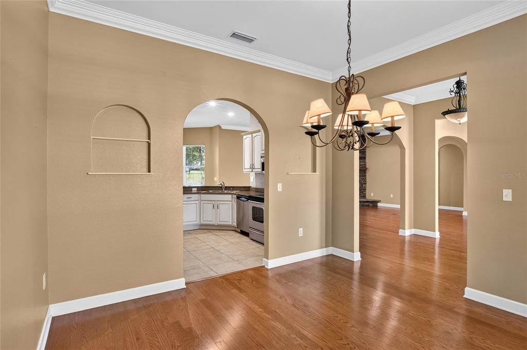 For Sale: $507,000 (3 beds, 2 baths, 2405 Square Feet)