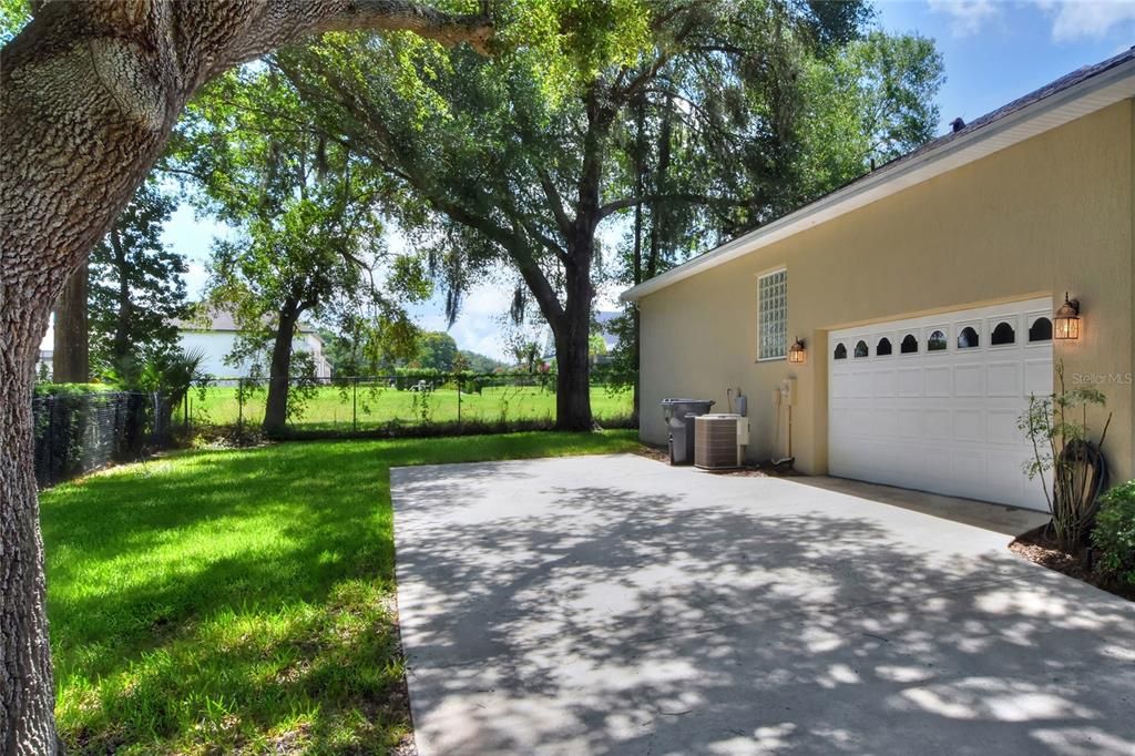 For Sale: $507,000 (3 beds, 2 baths, 2405 Square Feet)