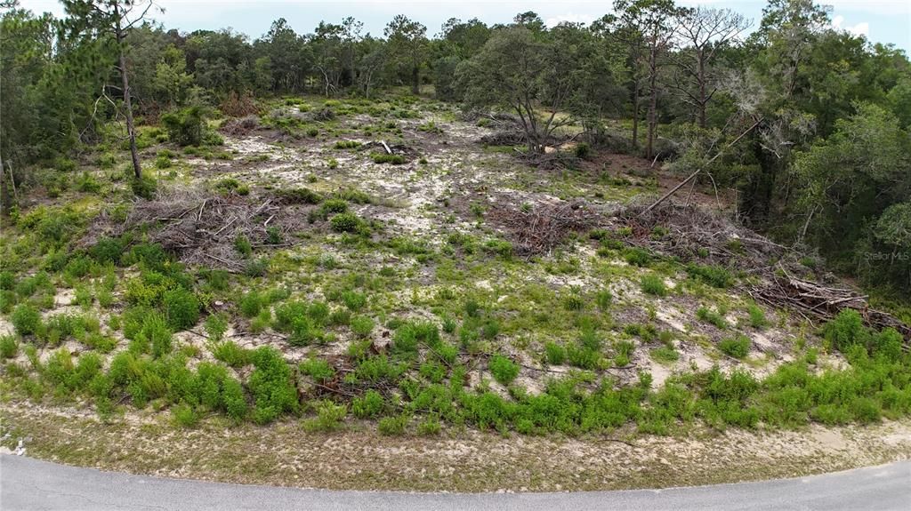 待售: $34,900 (0.99 acres)
