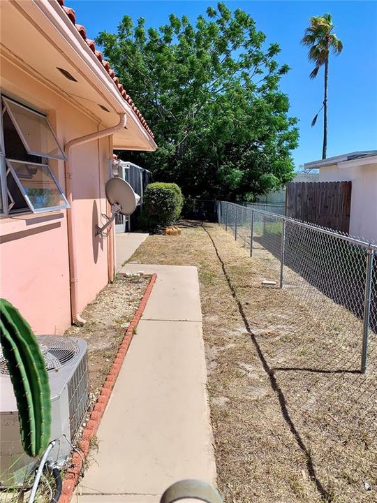 En Venta: $275,000 (3 camas, 2 baños, 1316 Pies cuadrados)