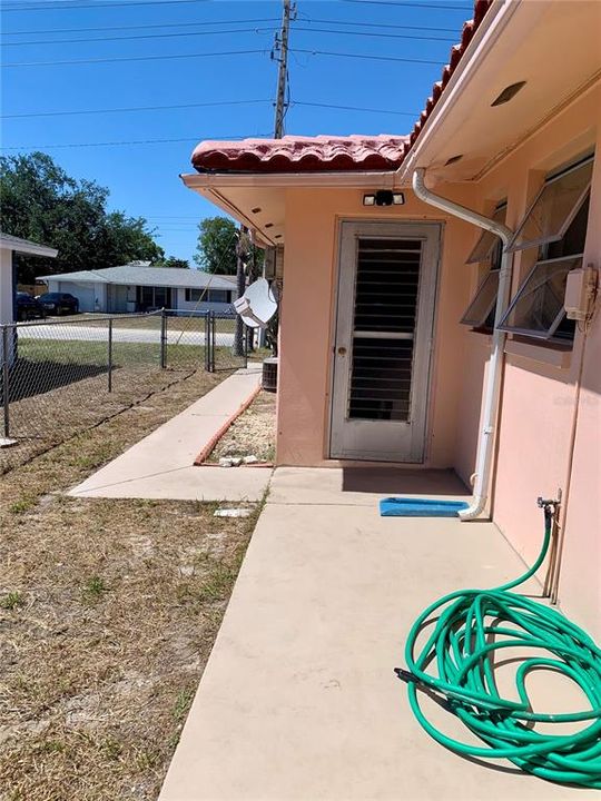 En Venta: $275,000 (3 camas, 2 baños, 1316 Pies cuadrados)