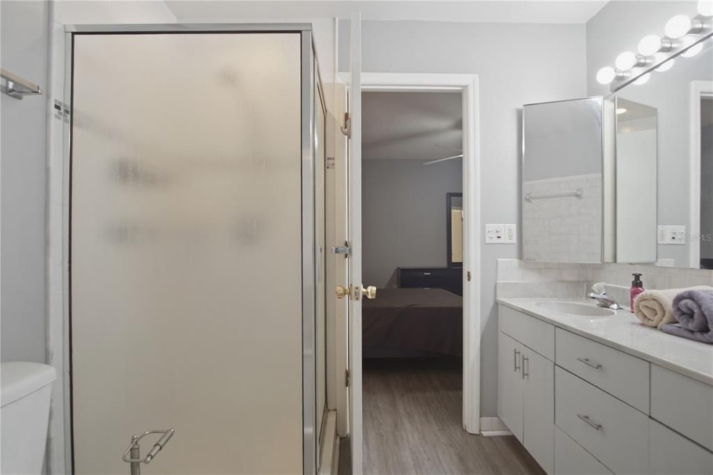 В аренду: $1,995 (2 спален, 2 ванн, 1226 Квадратных фут)