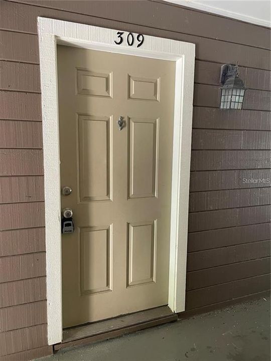 For Rent: $1,450 (1 beds, 1 baths, 662 Square Feet)