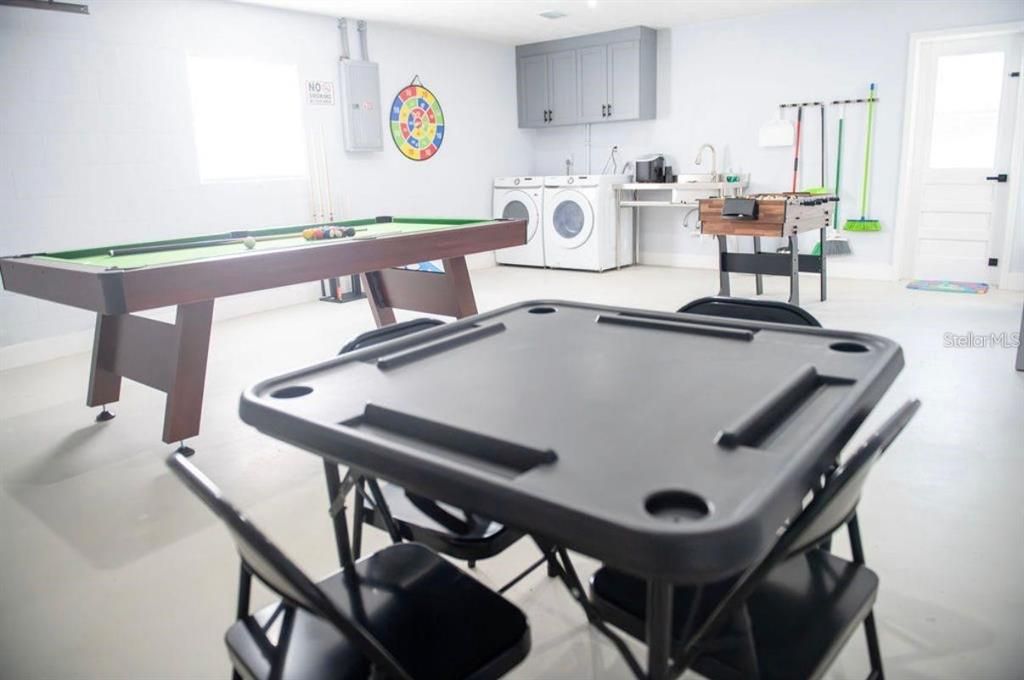 For Rent: $3,000 (3 beds, 2 baths, 1421 Square Feet)