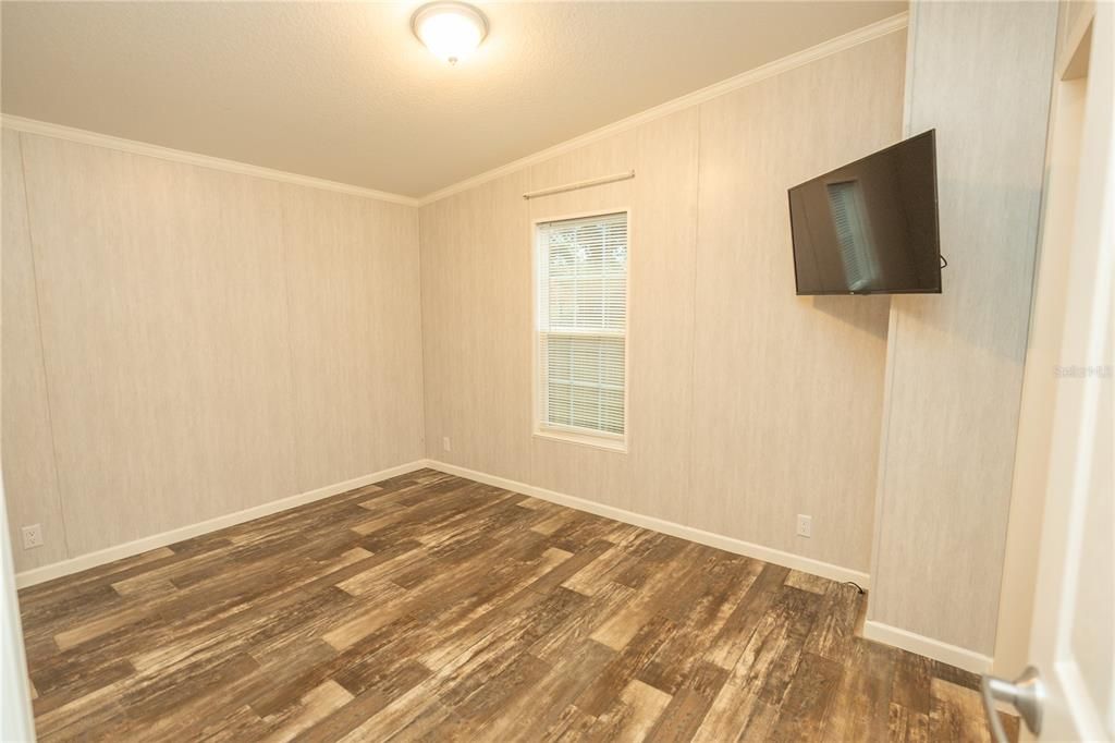 For Sale: $229,000 (3 beds, 2 baths, 1456 Square Feet)