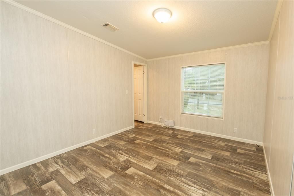 For Sale: $229,000 (3 beds, 2 baths, 1456 Square Feet)