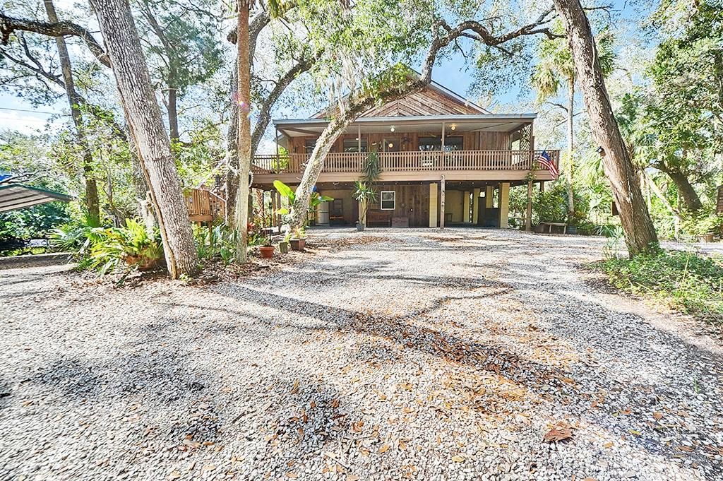 For Sale: $499,999 (4 beds, 3 baths, 2376 Square Feet)