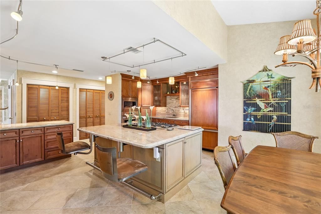 For Sale: $2,400,000 (3 beds, 3 baths, 4455 Square Feet)