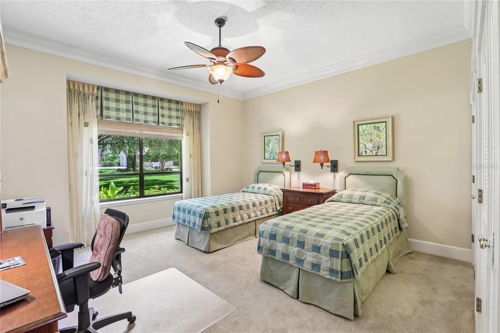For Sale: $2,400,000 (3 beds, 3 baths, 4455 Square Feet)