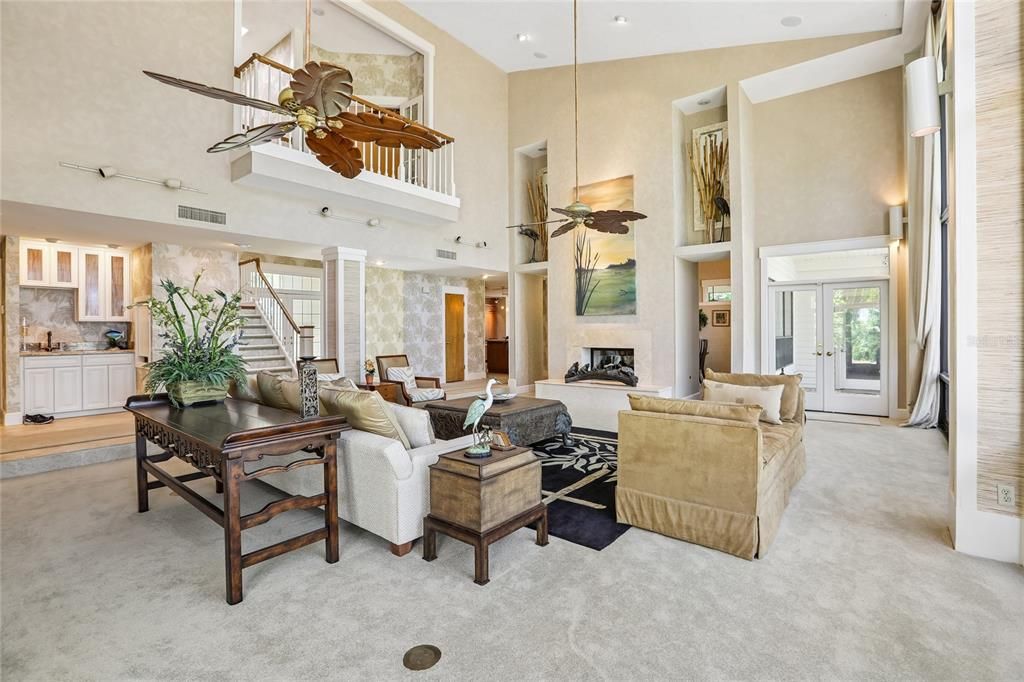 For Sale: $2,400,000 (3 beds, 3 baths, 4455 Square Feet)