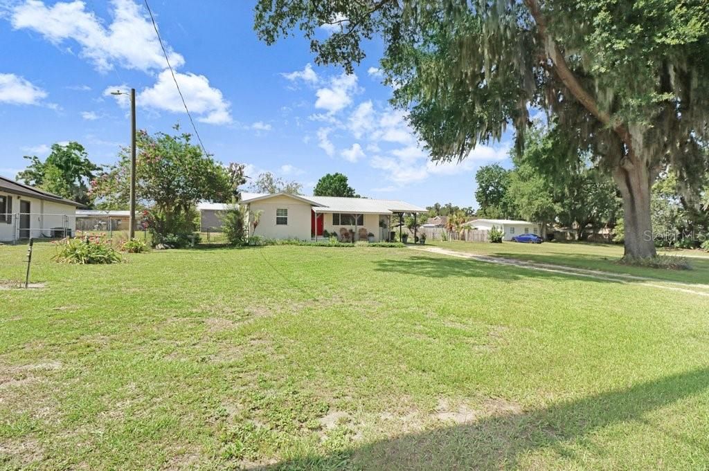 For Sale: $350,000 (3 beds, 1 baths, 1122 Square Feet)