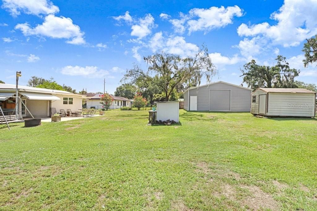For Sale: $350,000 (3 beds, 1 baths, 1122 Square Feet)