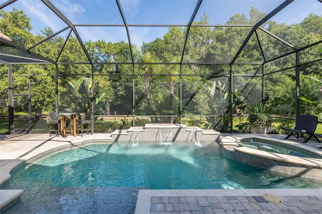 En Venta: $939,000 (4 camas, 3 baños, 3342 Pies cuadrados)