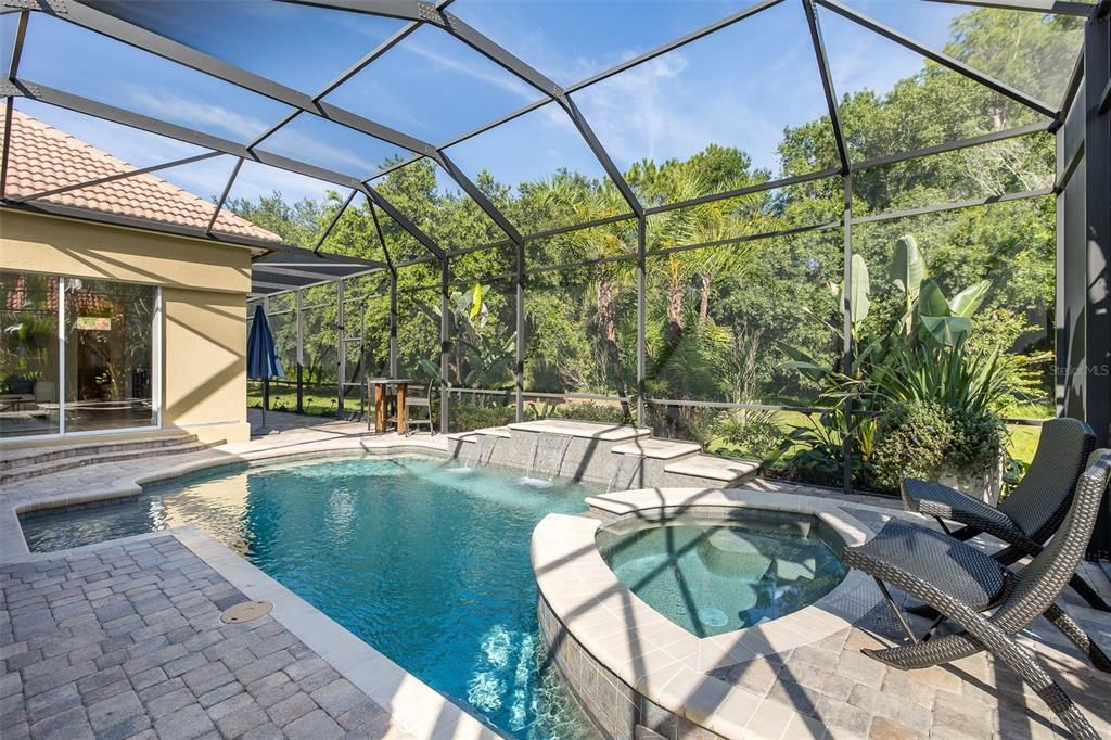 En Venta: $939,000 (4 camas, 3 baños, 3342 Pies cuadrados)