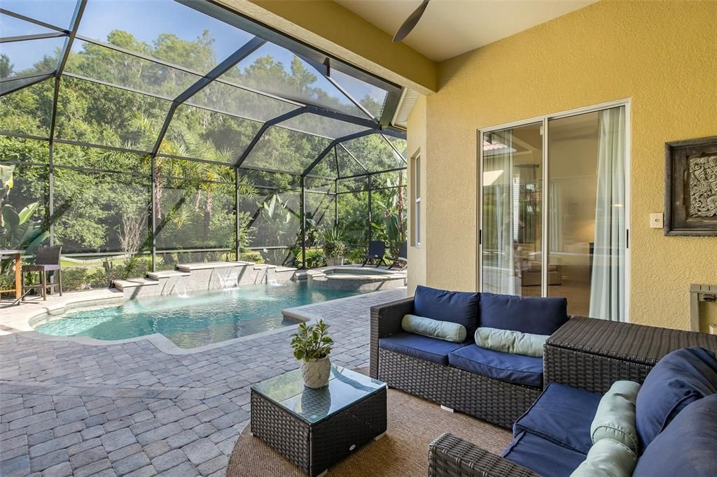En Venta: $939,000 (4 camas, 3 baños, 3342 Pies cuadrados)