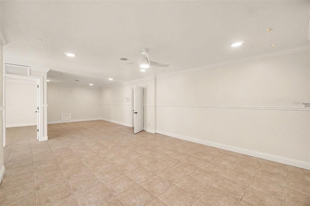 For Sale: $3,279,000 (6 beds, 7 baths, 3555 Square Feet)