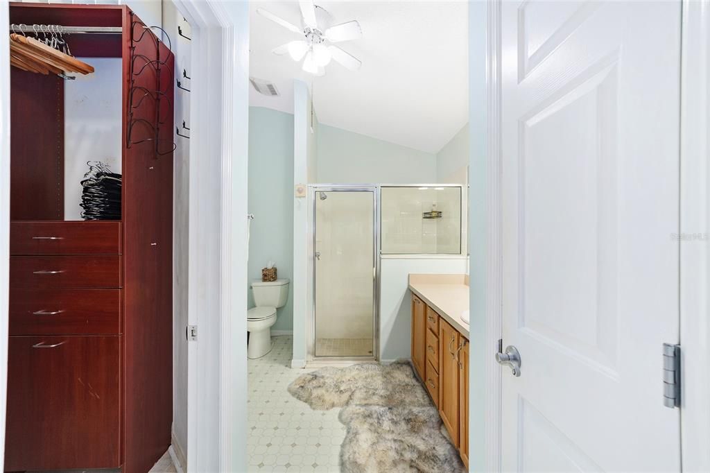 For Sale: $295,000 (2 beds, 2 baths, 1164 Square Feet)