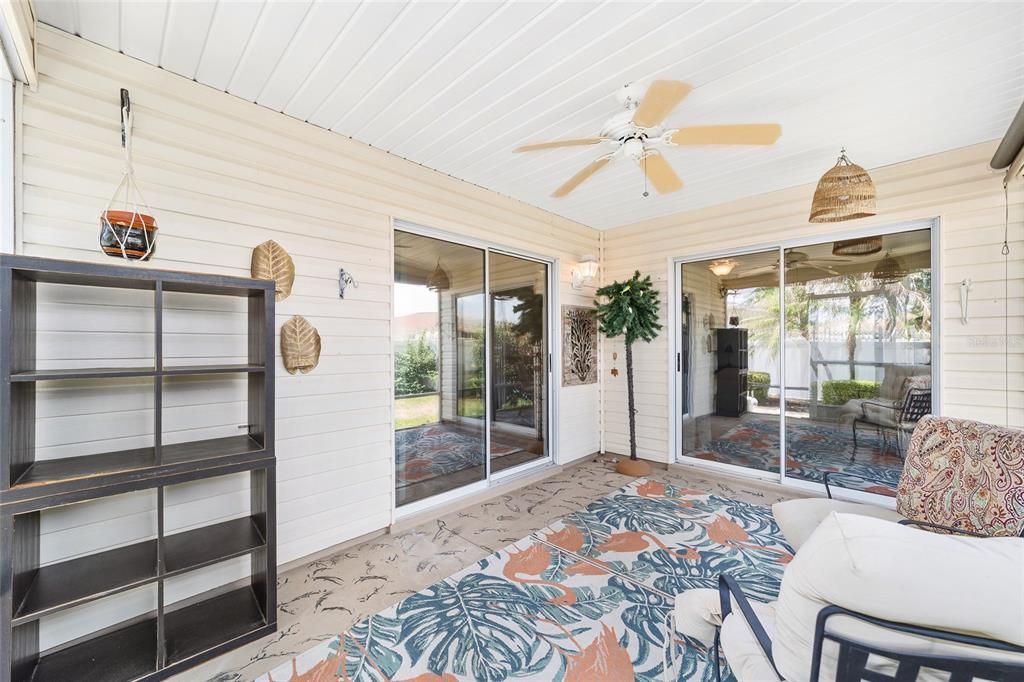 For Sale: $295,000 (2 beds, 2 baths, 1164 Square Feet)