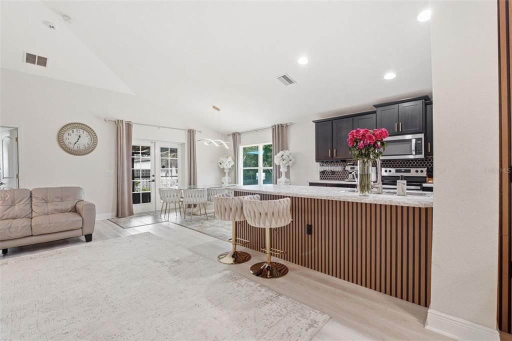 For Sale: $339,000 (3 beds, 2 baths, 1966 Square Feet)