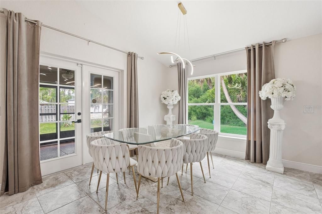 For Sale: $339,000 (3 beds, 2 baths, 1966 Square Feet)