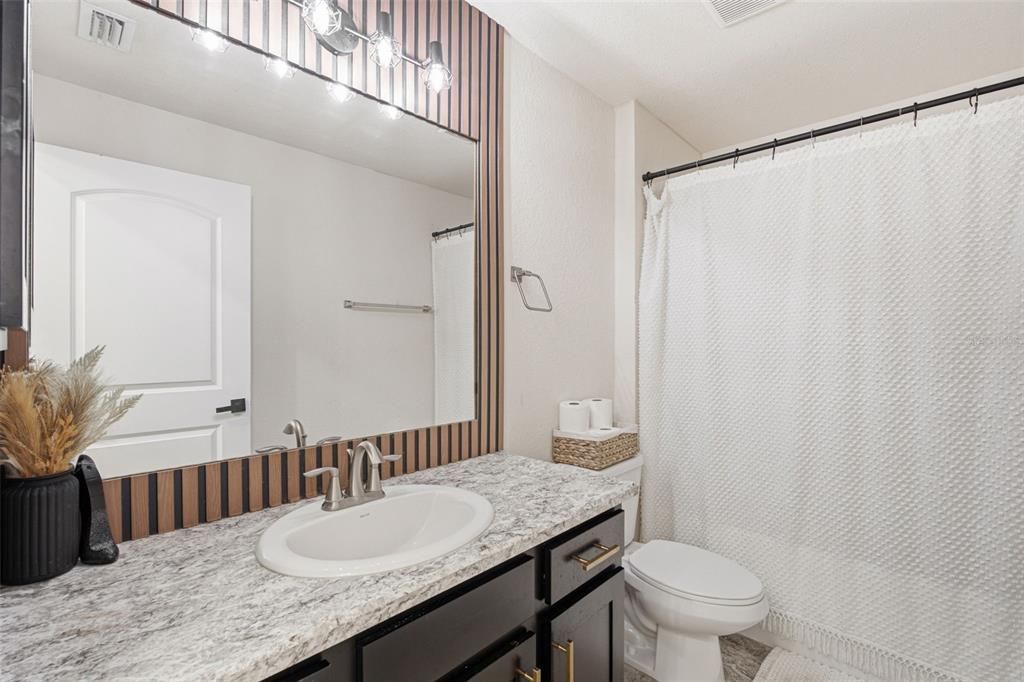 For Sale: $339,000 (3 beds, 2 baths, 1966 Square Feet)