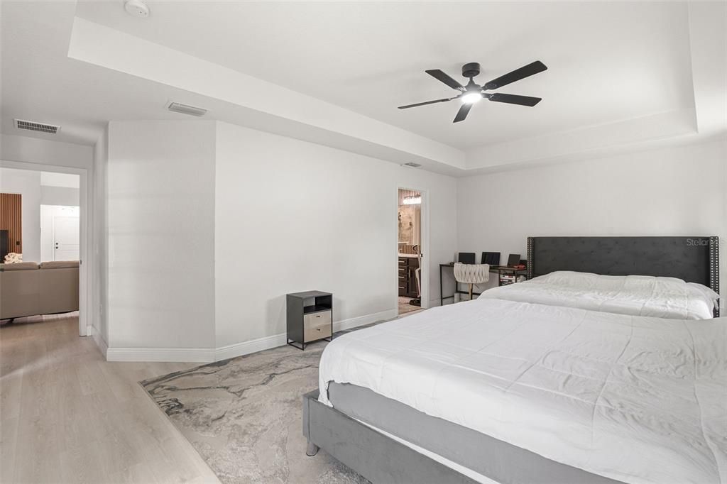 For Sale: $339,000 (3 beds, 2 baths, 1966 Square Feet)