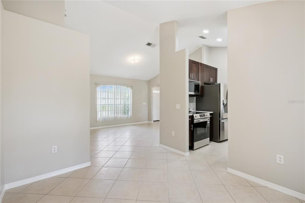 En Venta: $299,900 (3 camas, 2 baños, 1547 Pies cuadrados)
