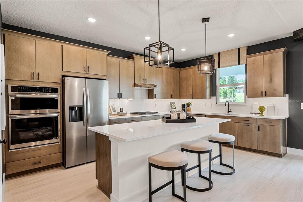 На продажу: $524,999 (4 спален, 2 ванн, 2240 Квадратных фут)