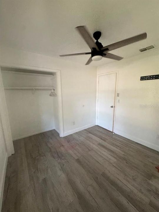 For Sale: $299,000 (4 beds, 2 baths, 1390 Square Feet)