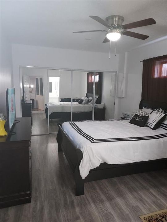 En Venta: $284,900 (3 camas, 2 baños, 1300 Pies cuadrados)