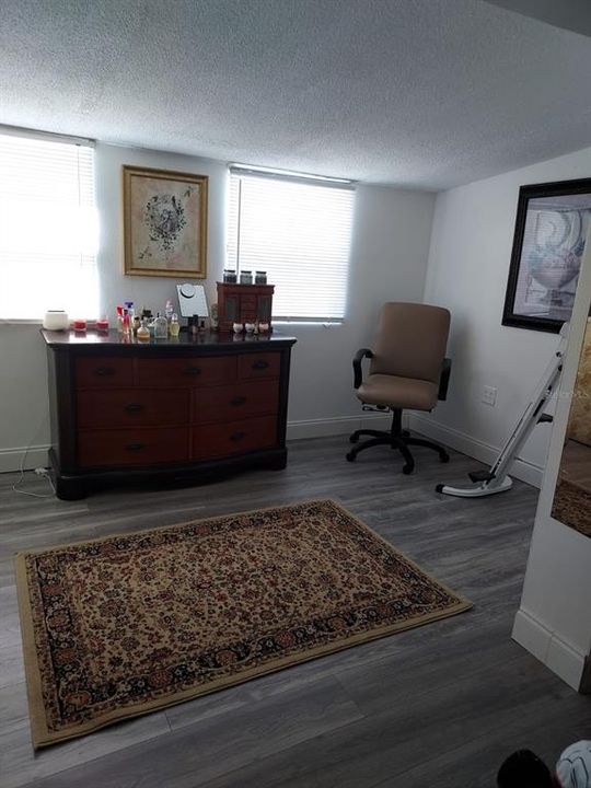 En Venta: $284,900 (3 camas, 2 baños, 1300 Pies cuadrados)