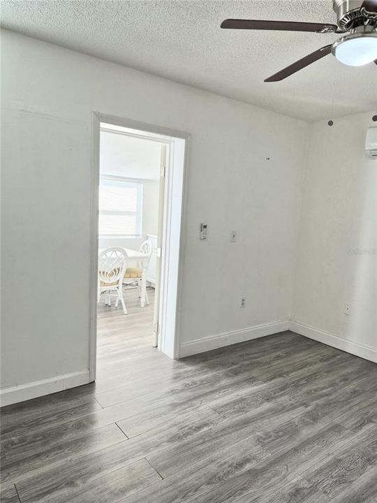 En Venta: $284,900 (3 camas, 2 baños, 1300 Pies cuadrados)