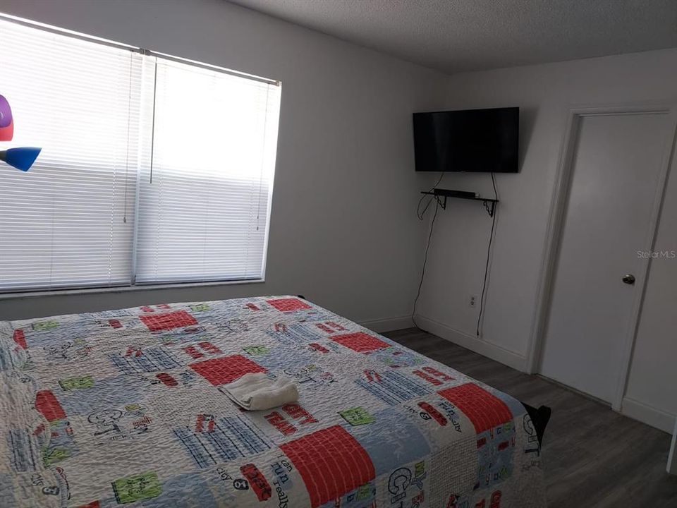 En Venta: $284,900 (3 camas, 2 baños, 1300 Pies cuadrados)