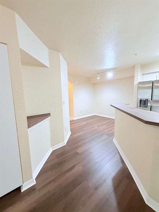 For Rent: $1,800 (3 beds, 2 baths, 1209 Square Feet)