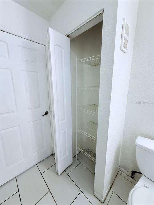 For Rent: $1,800 (3 beds, 2 baths, 1209 Square Feet)