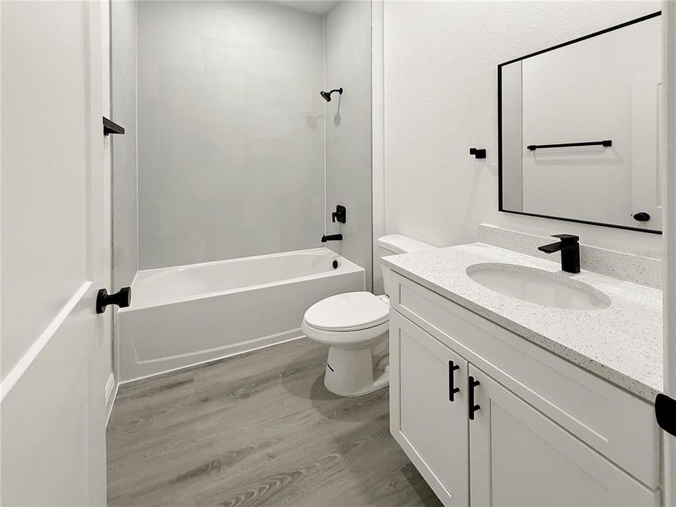 For Sale: $305,000 (4 beds, 2 baths, 1878 Square Feet)