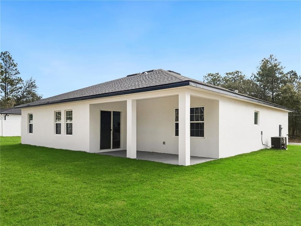 For Sale: $305,000 (4 beds, 2 baths, 1878 Square Feet)