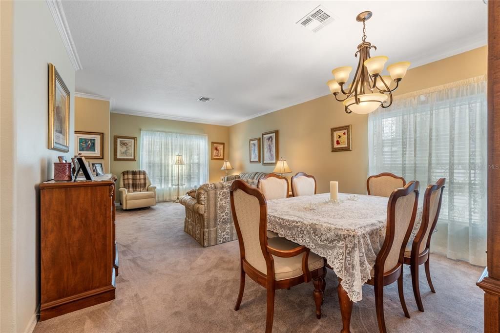 For Sale: $550,000 (4 beds, 3 baths, 2522 Square Feet)