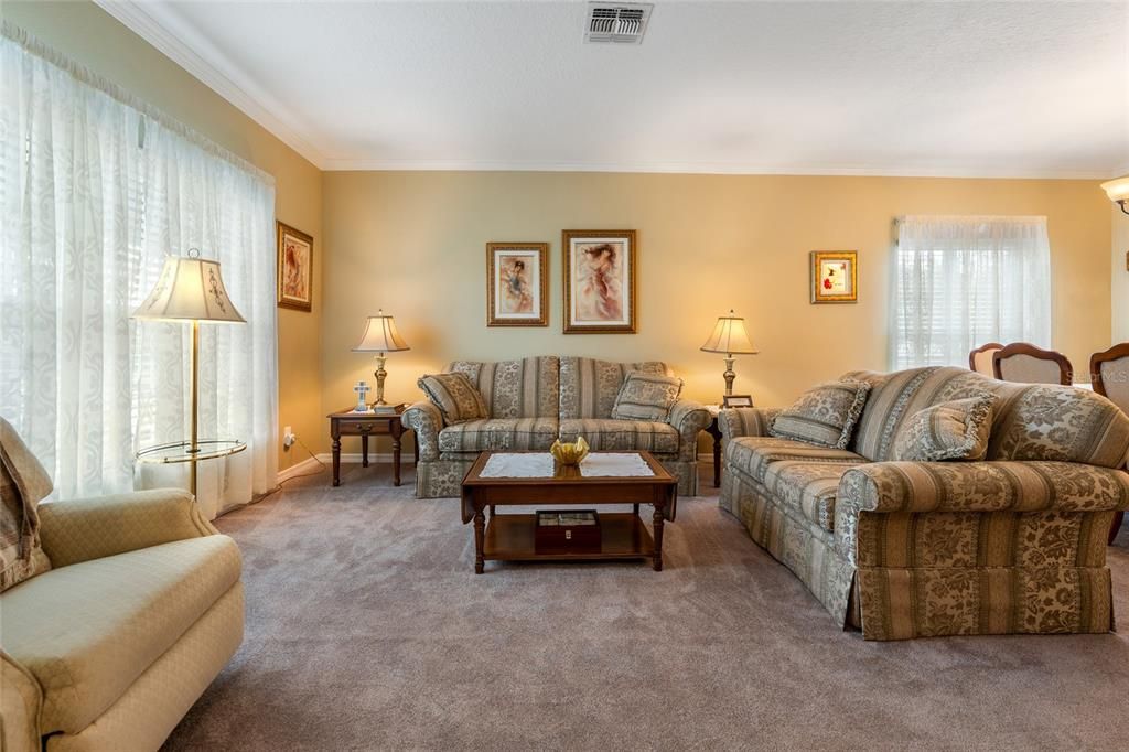 For Sale: $550,000 (4 beds, 3 baths, 2522 Square Feet)