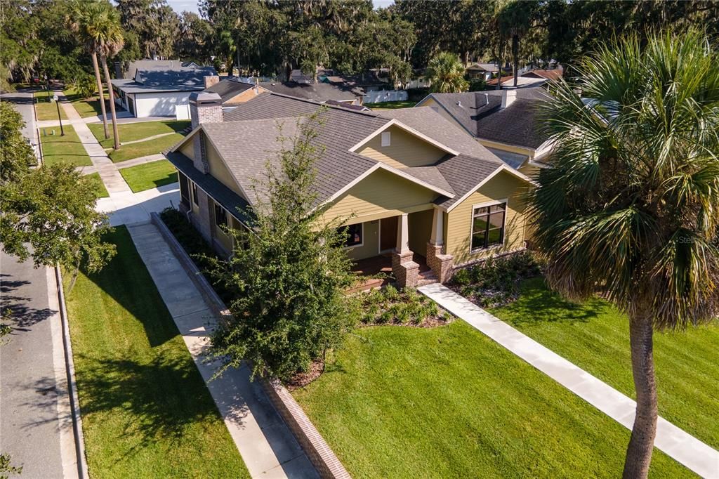 For Sale: $615,000 (3 beds, 3 baths, 1761 Square Feet)