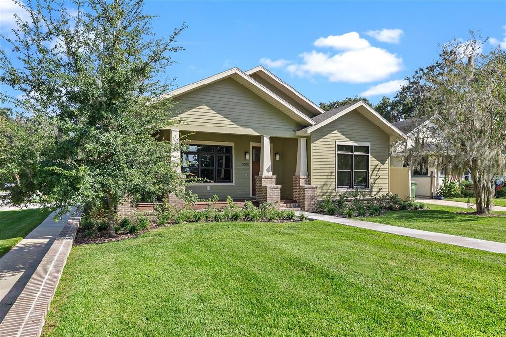 For Sale: $615,000 (3 beds, 3 baths, 1761 Square Feet)