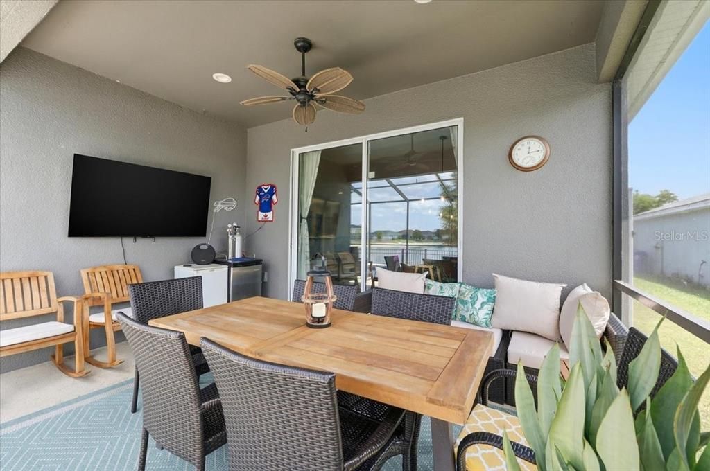 For Rent: $3,200 (4 beds, 2 baths, 2095 Square Feet)