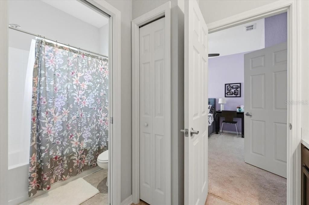 For Rent: $3,200 (4 beds, 2 baths, 2095 Square Feet)