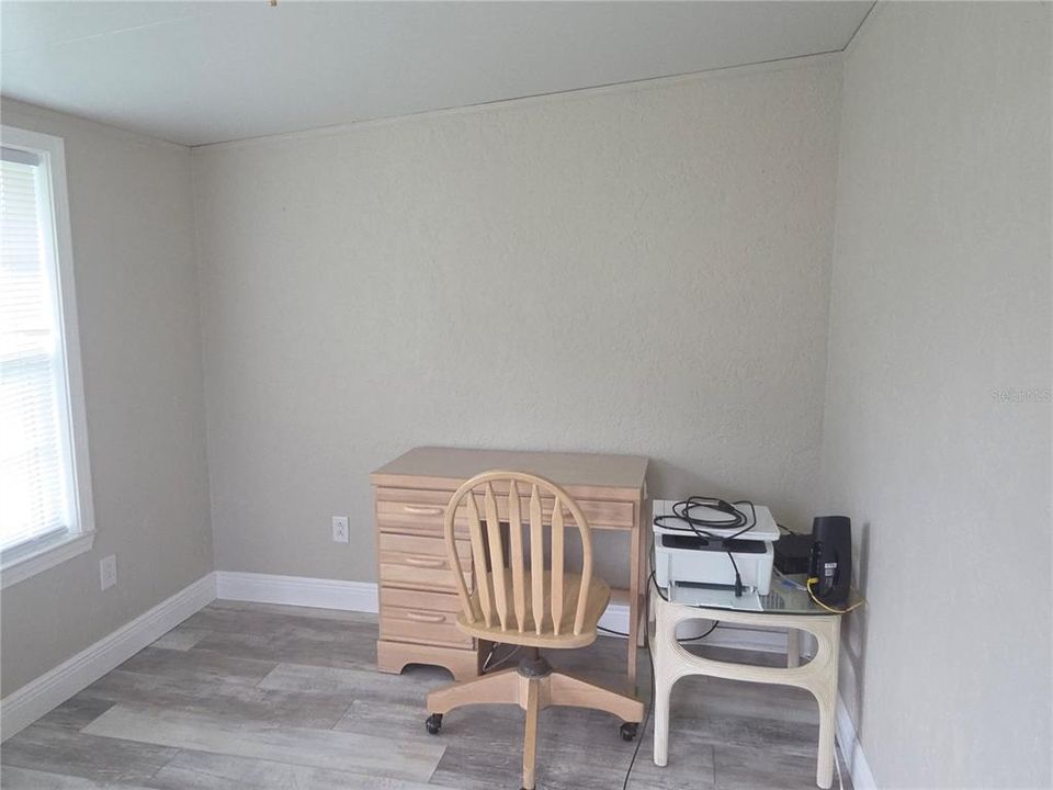 For Sale: $225,000 (2 beds, 2 baths, 1183 Square Feet)