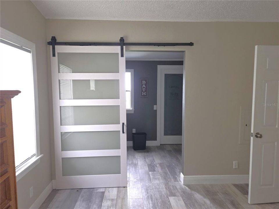 For Sale: $225,000 (2 beds, 2 baths, 1183 Square Feet)
