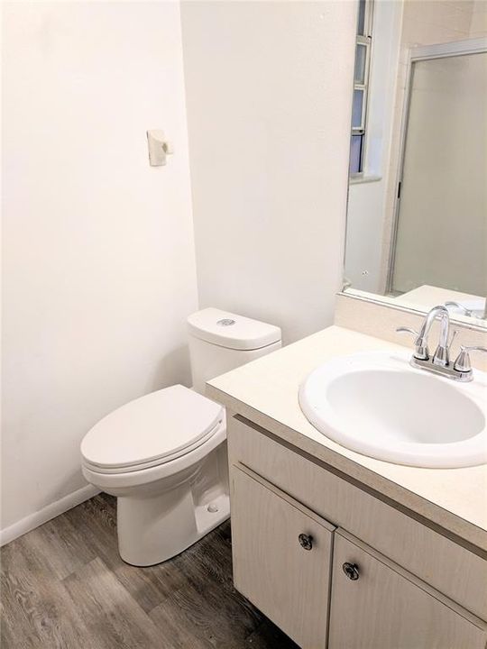For Sale: $249,000 (2 beds, 2 baths, 1215 Square Feet)