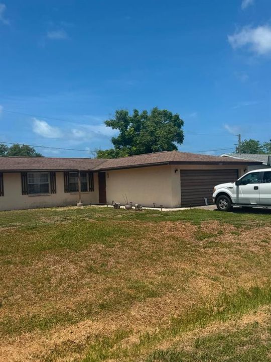 For Sale: $249,000 (2 beds, 2 baths, 1215 Square Feet)