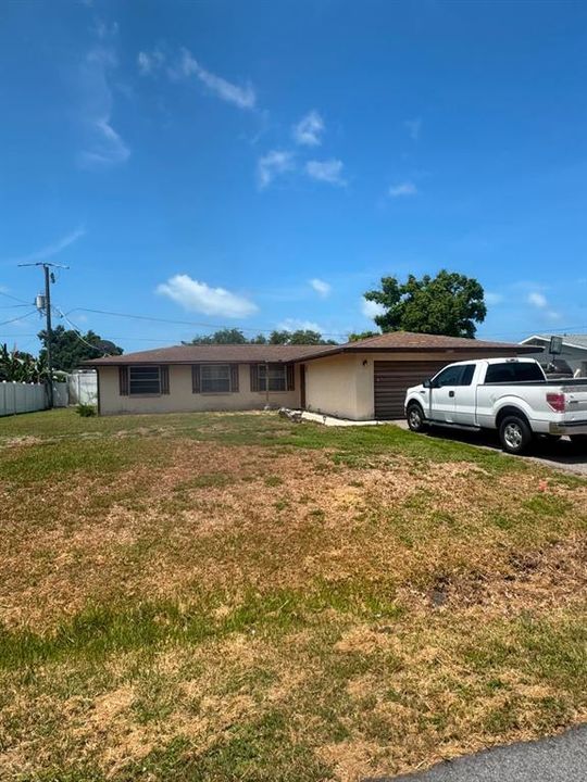 For Sale: $249,000 (2 beds, 2 baths, 1215 Square Feet)