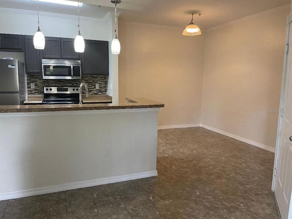 В аренду: $1,450 (1 спален, 1 ванн, 734 Квадратных фут)
