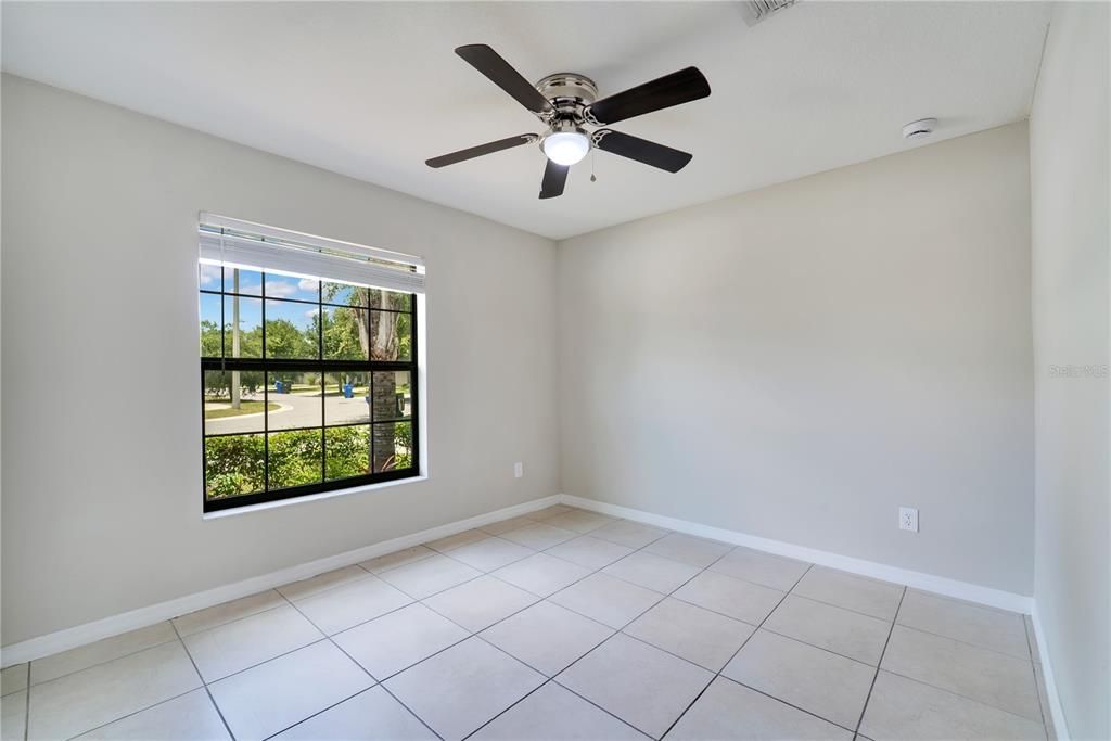 For Sale: $299,900 (4 beds, 2 baths, 1918 Square Feet)